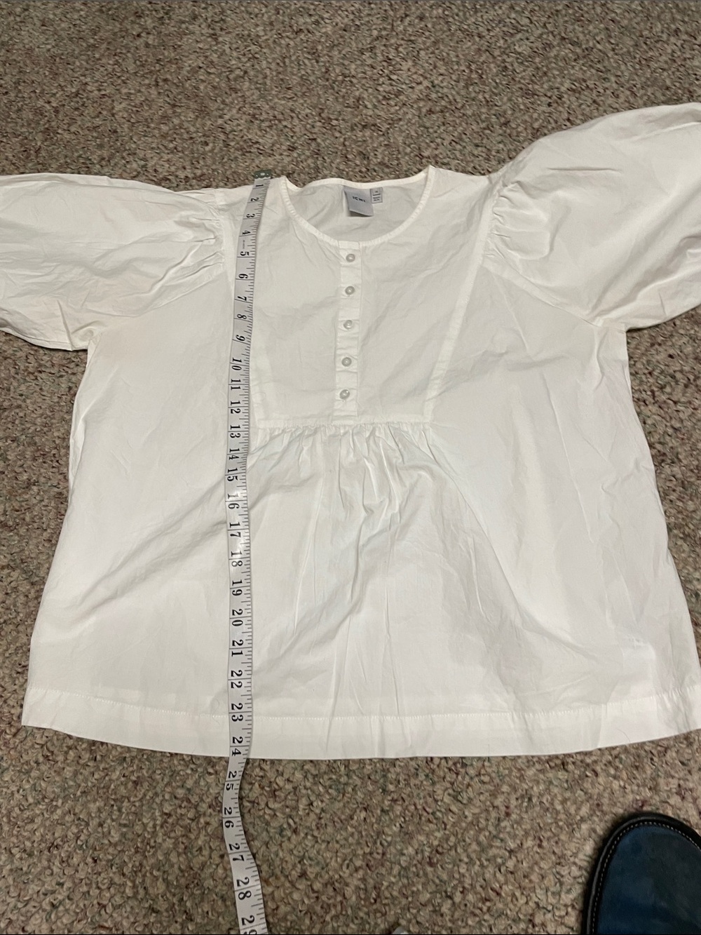 Ichi White peasant Button-Front Puff Sleeve Top - Classic Cotton- new - Picture 5 of 8